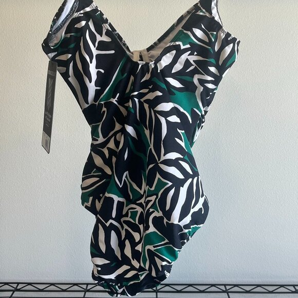 NWT Miraclesuit Sanibel One Piece Palma Verde in Black Multi Color Size 10 - Picture 5 of 6